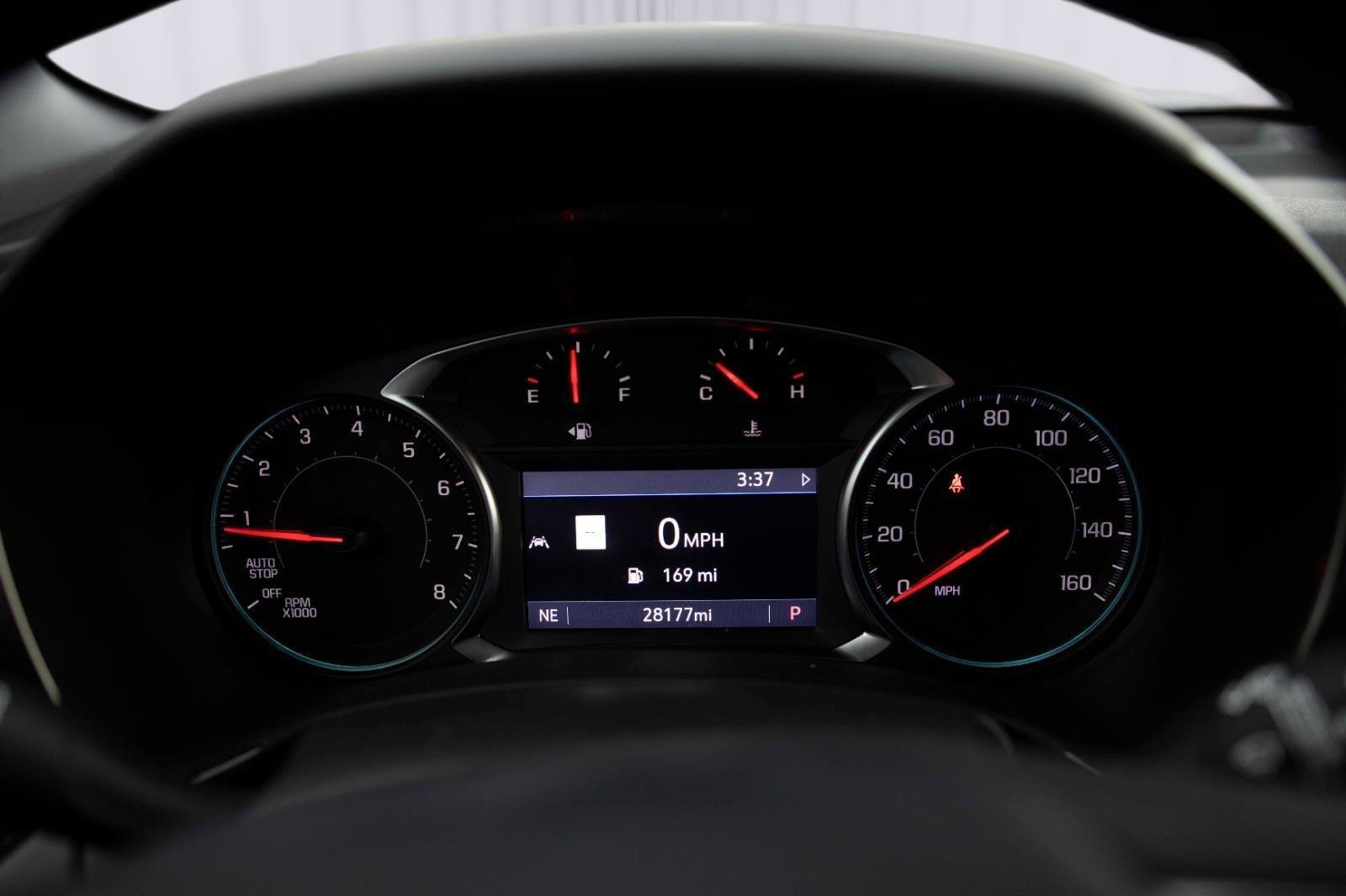 Used 2022 Chevrolet Equinox RS w/ Infotainment Package image 4