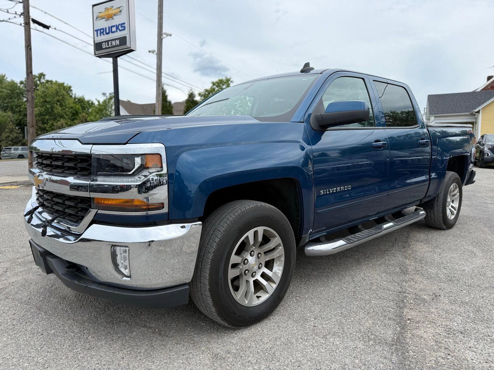 Used 2018 Chevrolet Silverado 1500 LT w/ All Star Edition AWD/4WD image 2