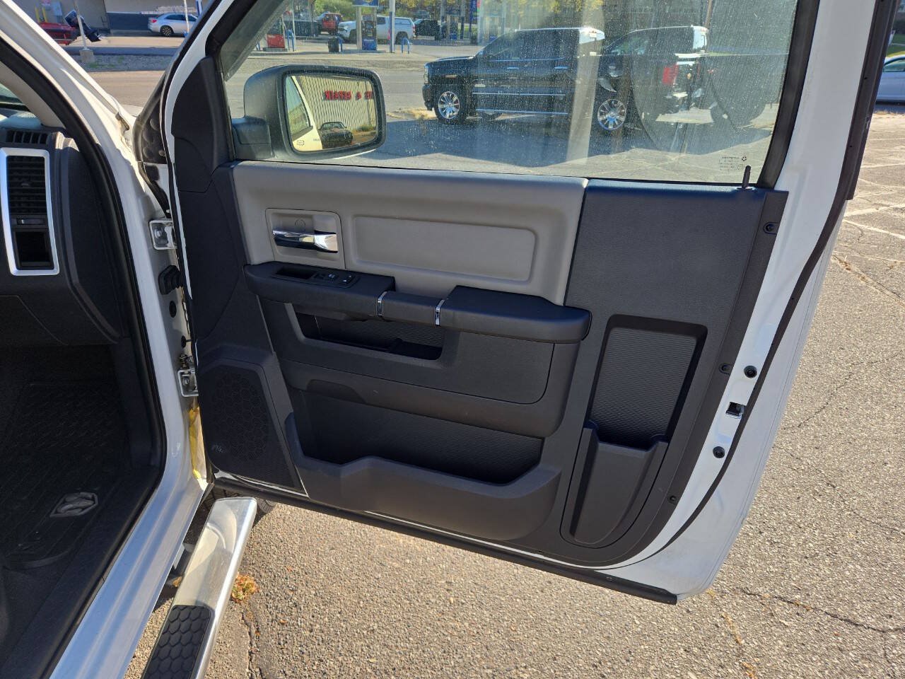Used 2012 RAM 2500 SLT w/ Luxury Group AWD/4WD image 25
