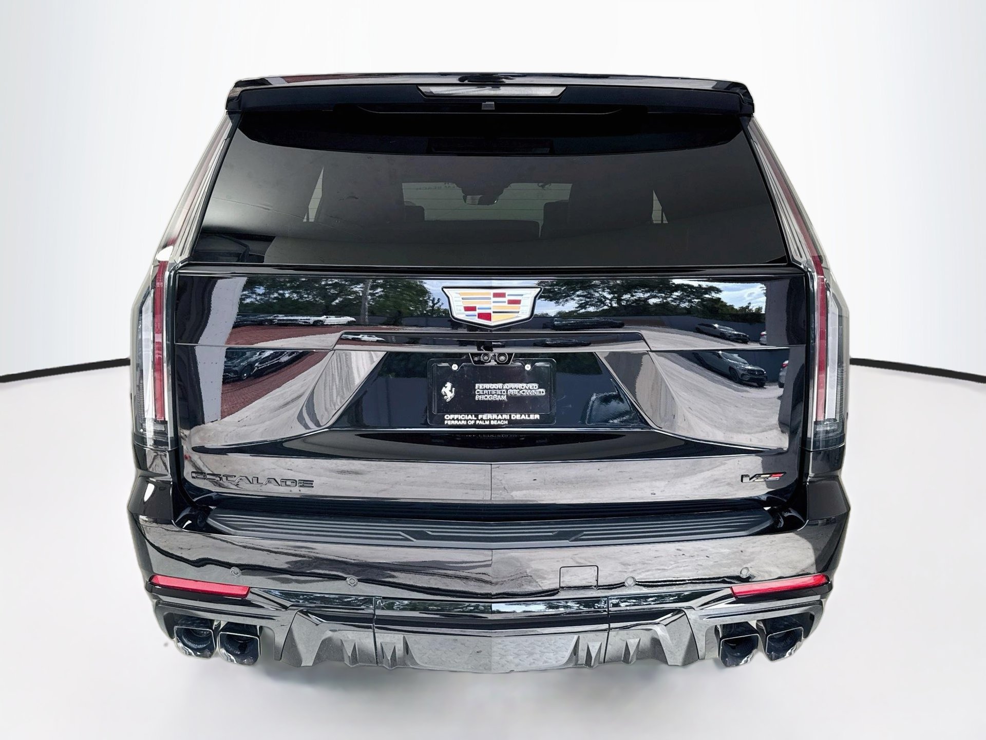 Used 2025 Cadillac Escalade V w/ LPO, ONYX Package AWD/4WD image 6