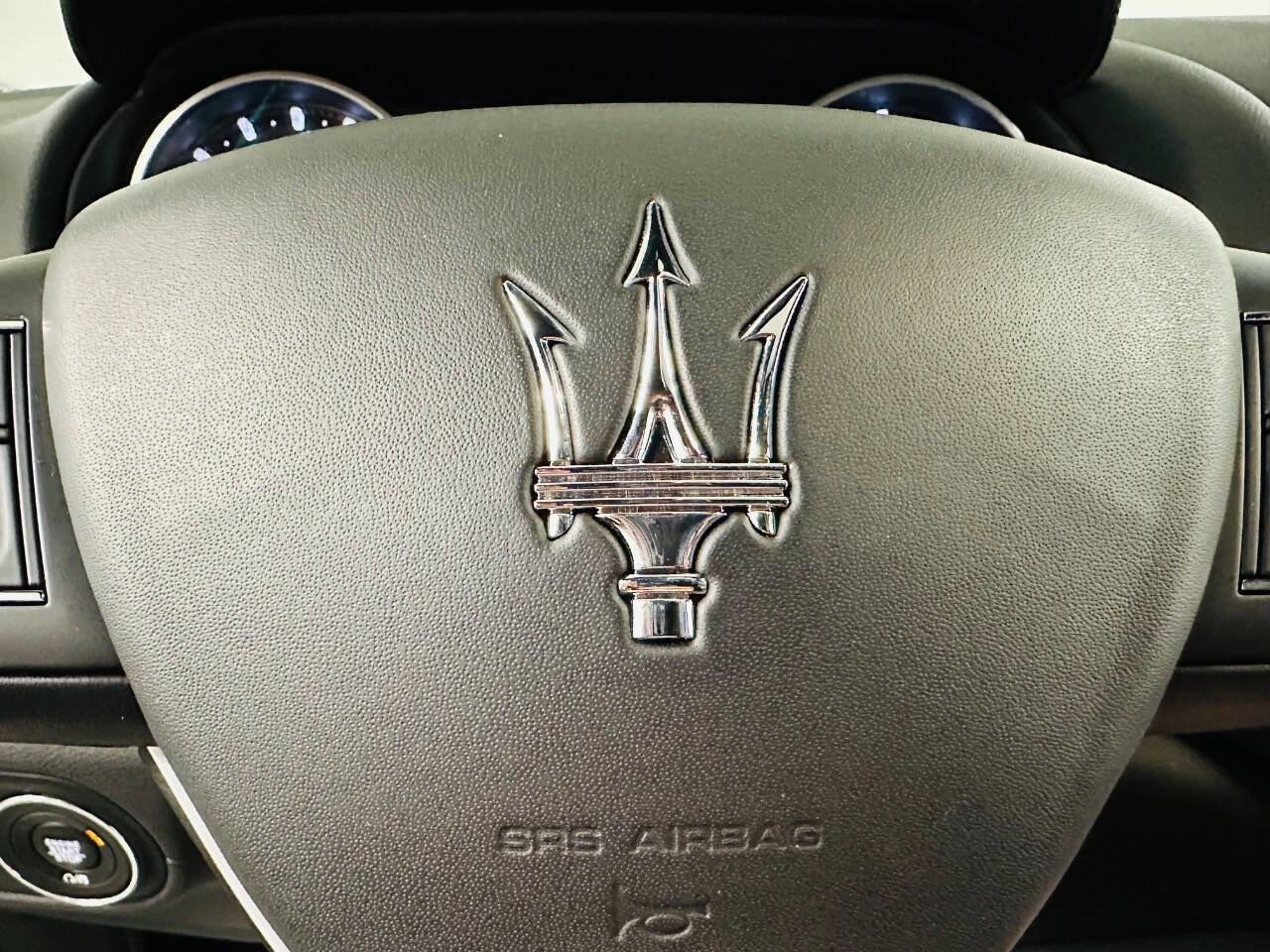 Used 2021 Maserati Levante image 16