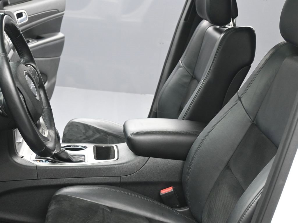 Used 2018 Jeep Grand Cherokee Altitude image 17