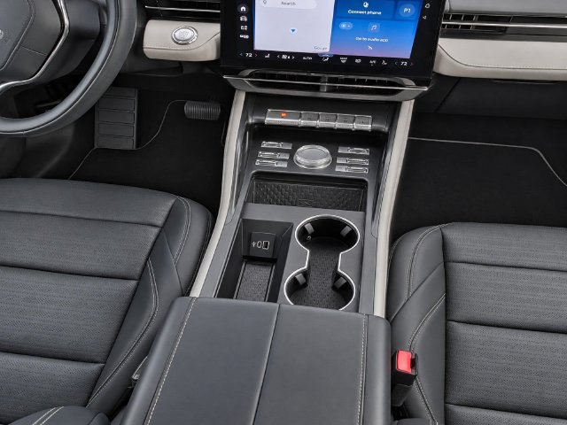 Used 2024 Lincoln Nautilus Reserve AWD/4WD image 27