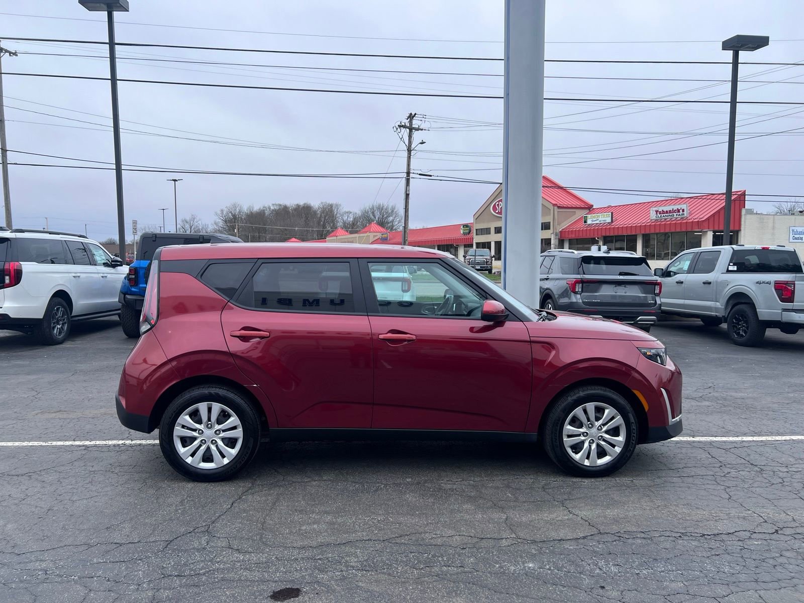 Used 2023 Kia Soul LX image 8