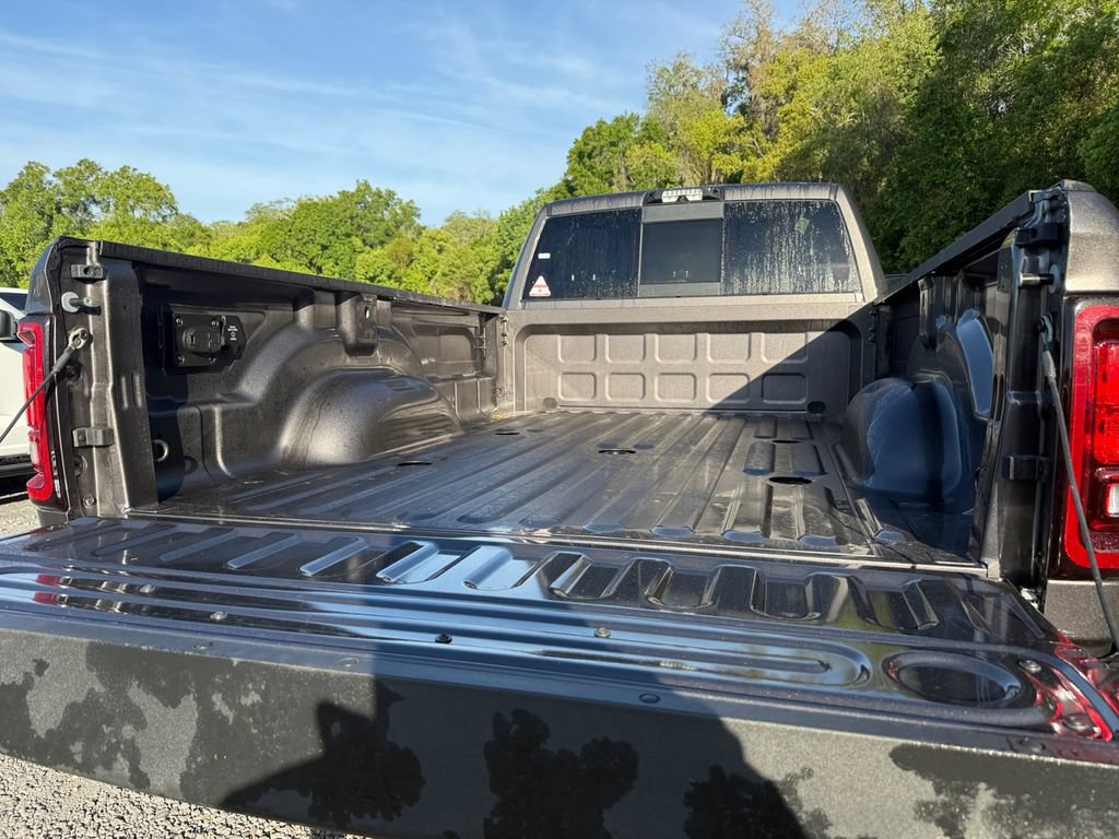New 2026 RAM 3500 Tradesman AWD/4WD image 30