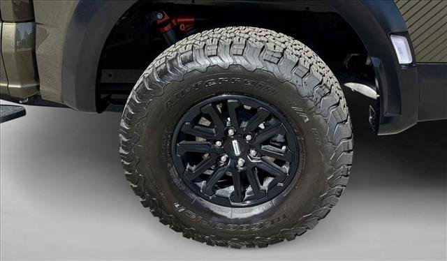 Used 2025 Ford F150 Raptor image 9