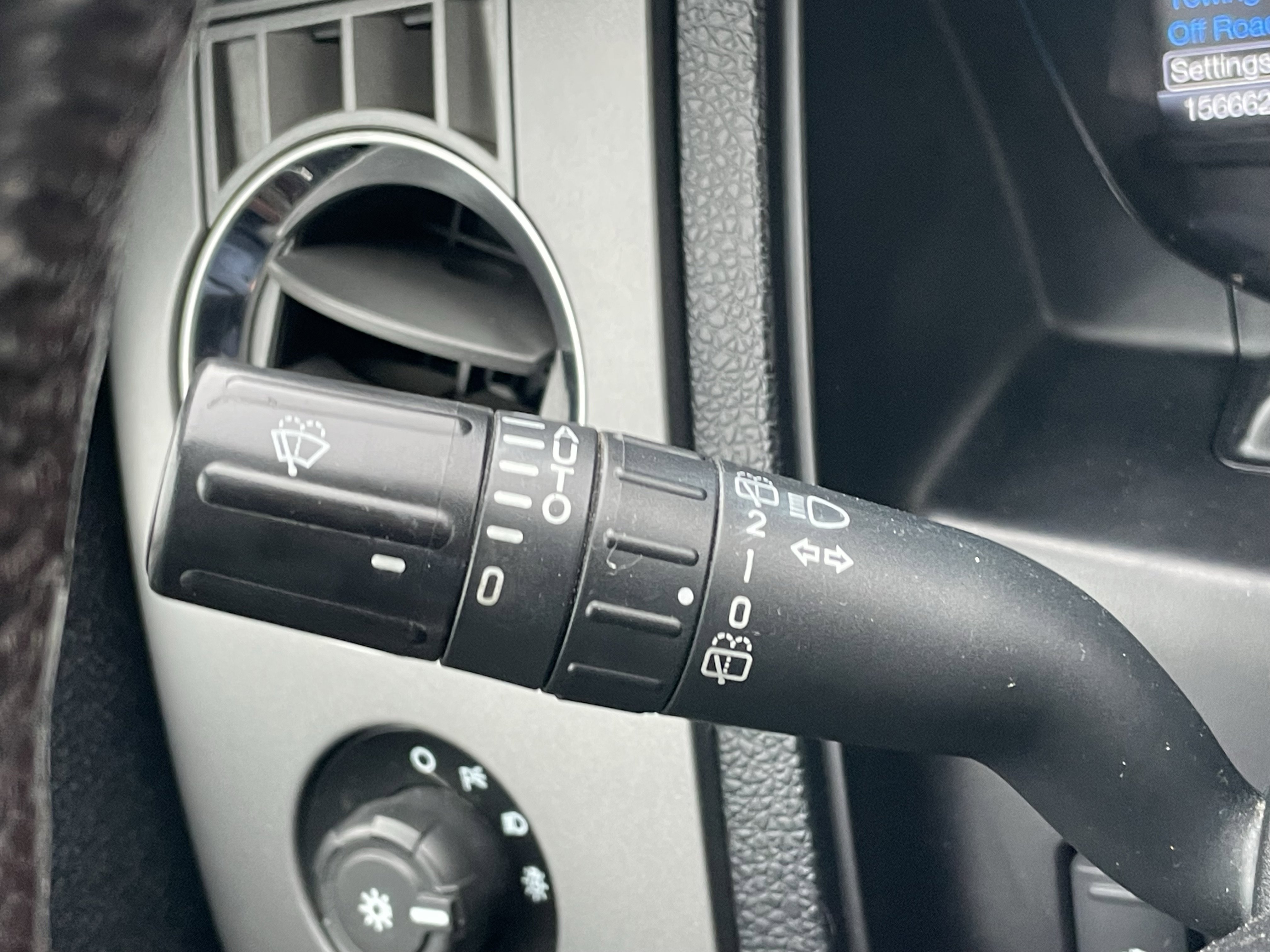 Used 2017 Ford Expedition Platinum image 18