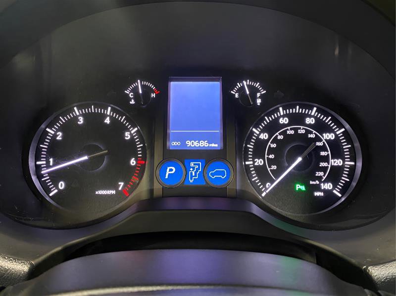 Used 2018 Lexus GX 460 Premium w/ Premium Package image 12