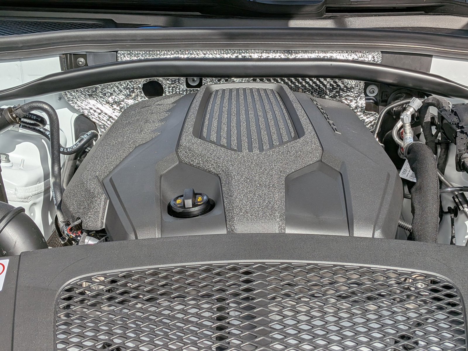 New 2026 Porsche Macan Turbo image 30