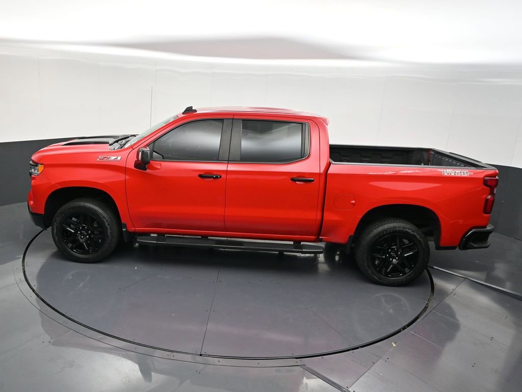 Used 2022 Chevrolet Silverado 1500 LT Trail Boss w/ LT Trail Boss Premium Package image 12