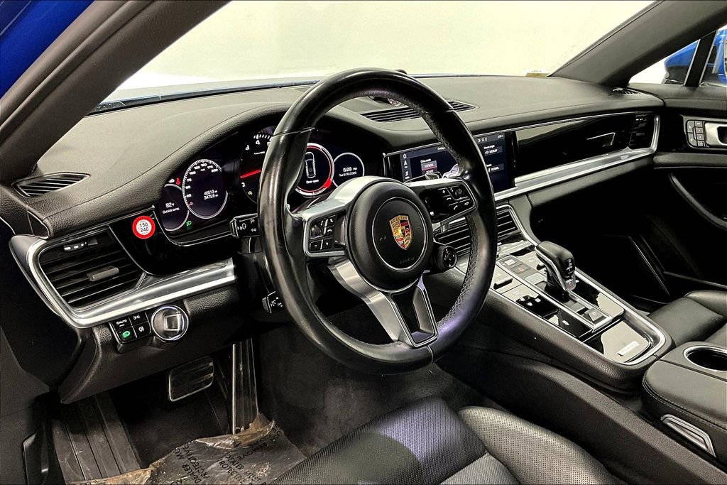 Used 2018 Porsche Panamera 4S image 16