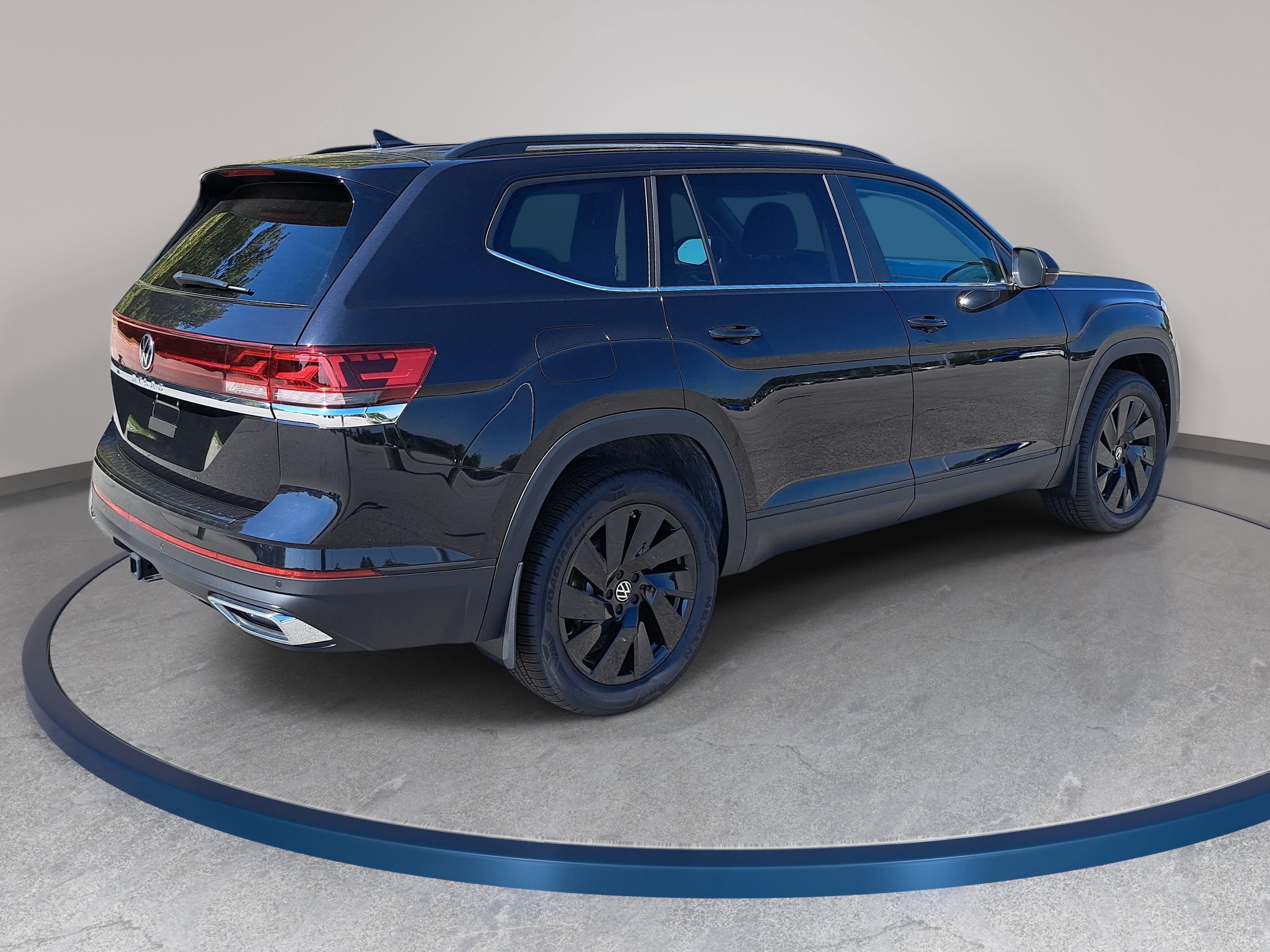 New 2026 Volkswagen Atlas SE FWD image 5