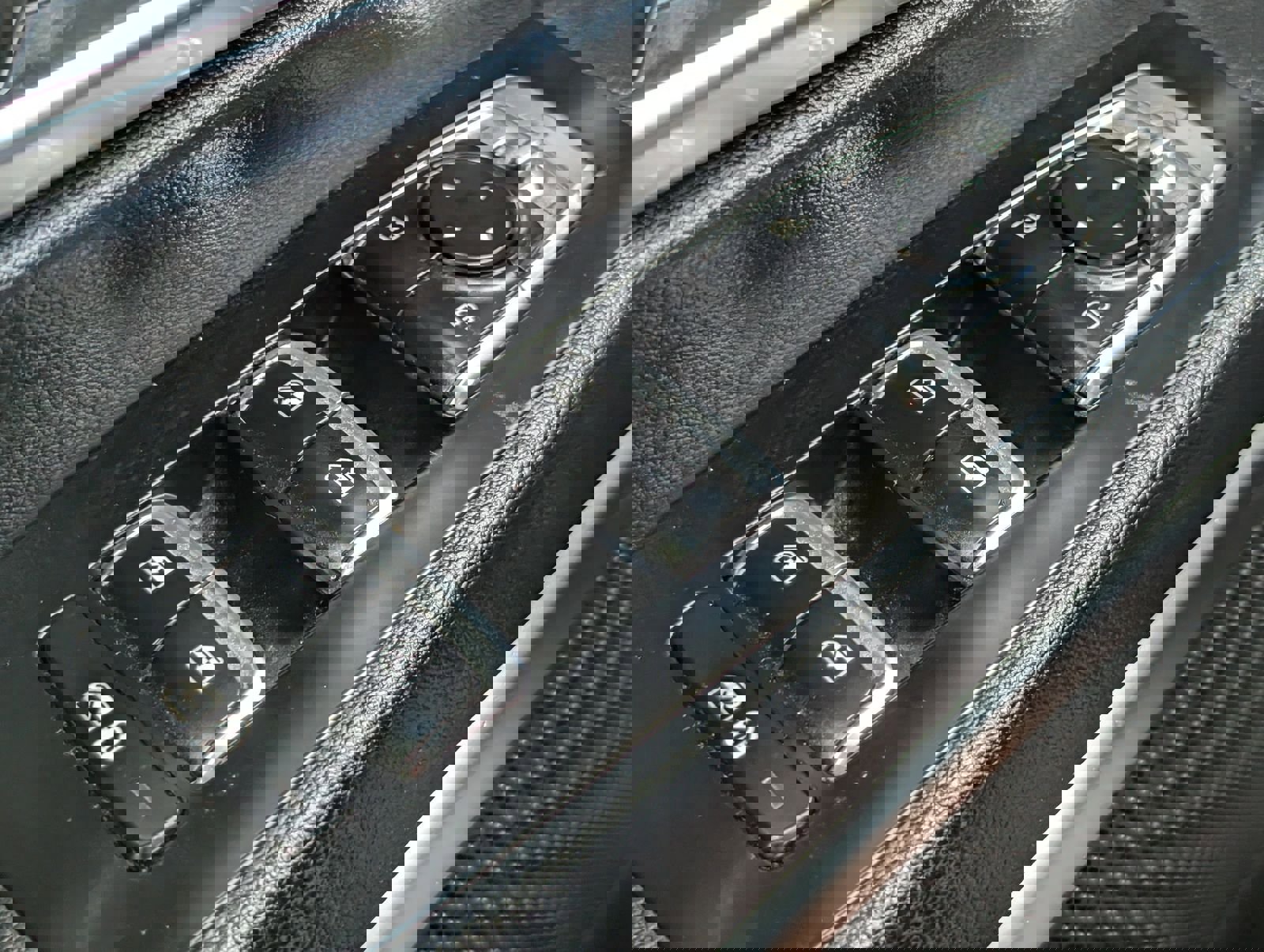 Used 2022 Kia Telluride SX w/ SX Prestige Package image 23