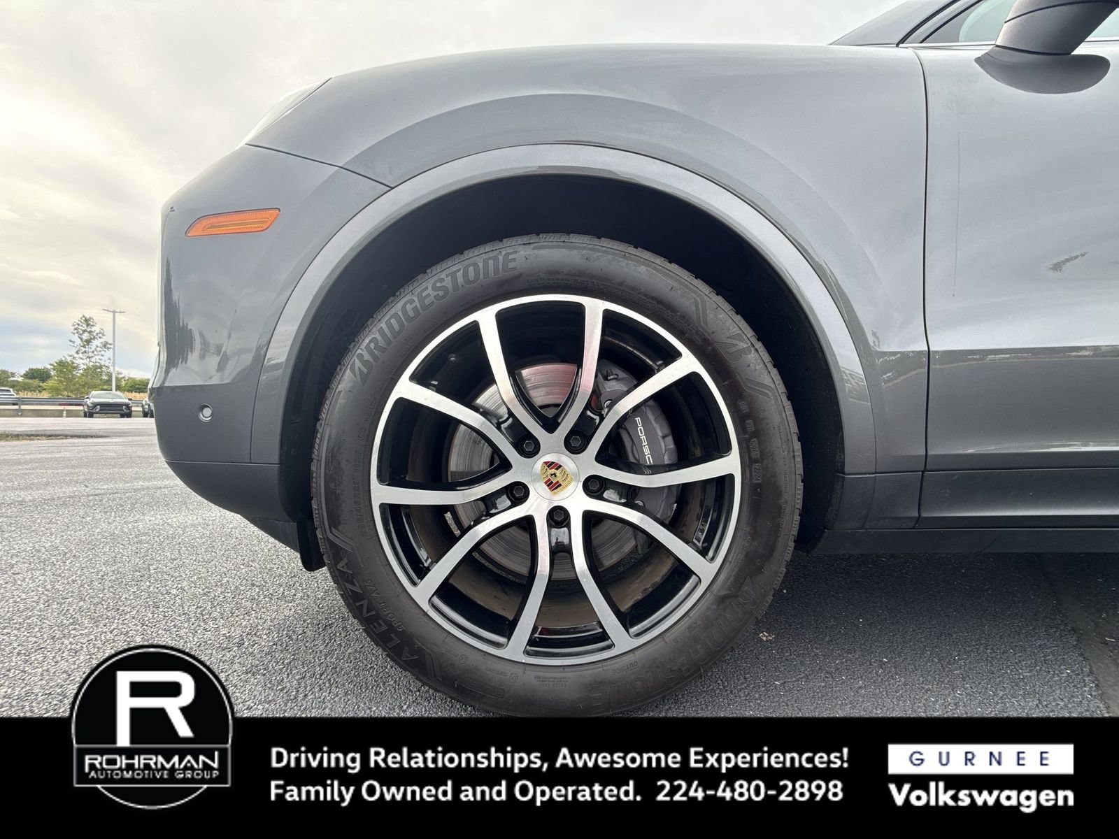 Used 2024 Porsche Cayenne Coupe AWD/4WD image 11