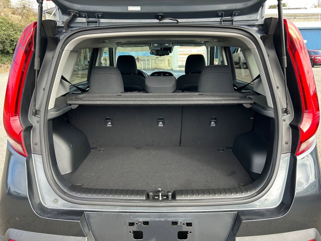 Used 2021 Kia Soul EX image 24