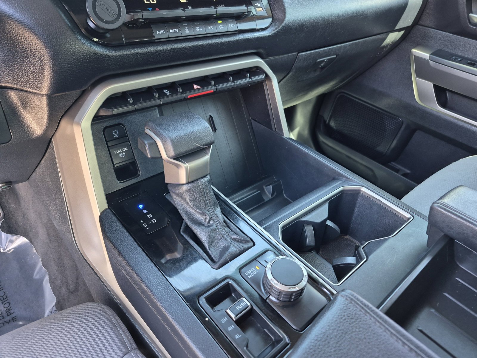 Used 2023 Toyota Tundra SR5 w/ SR5 Convenience Package AWD/4WD image 12