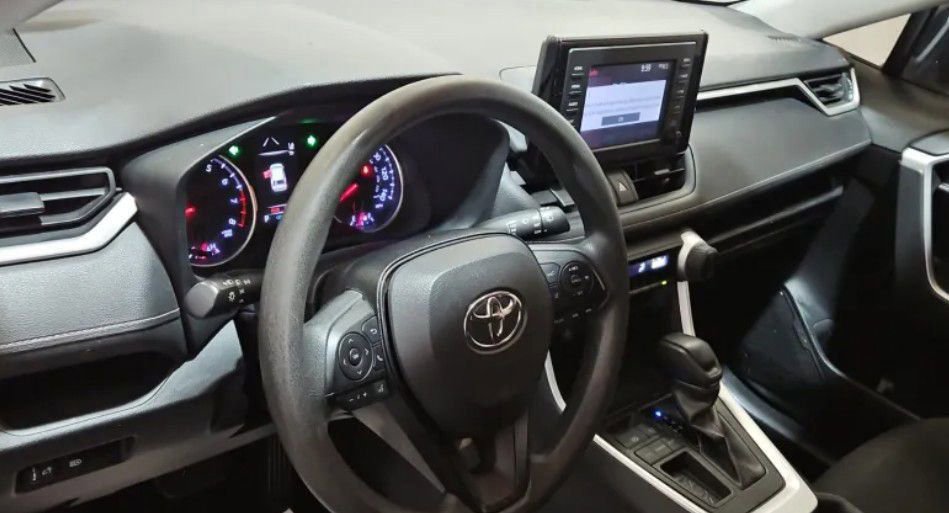 Used 2019 Toyota RAV4 LE w/ All Weather Liner Package image 2