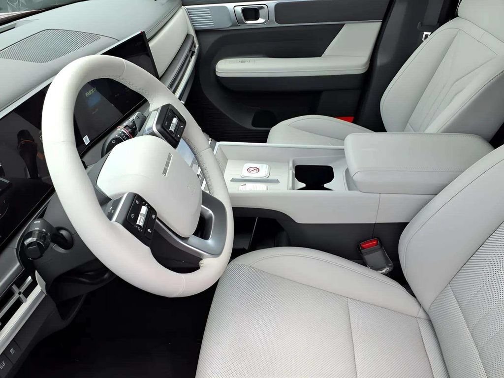 New 2026 Hyundai Santa Fe SEL FWD image 10