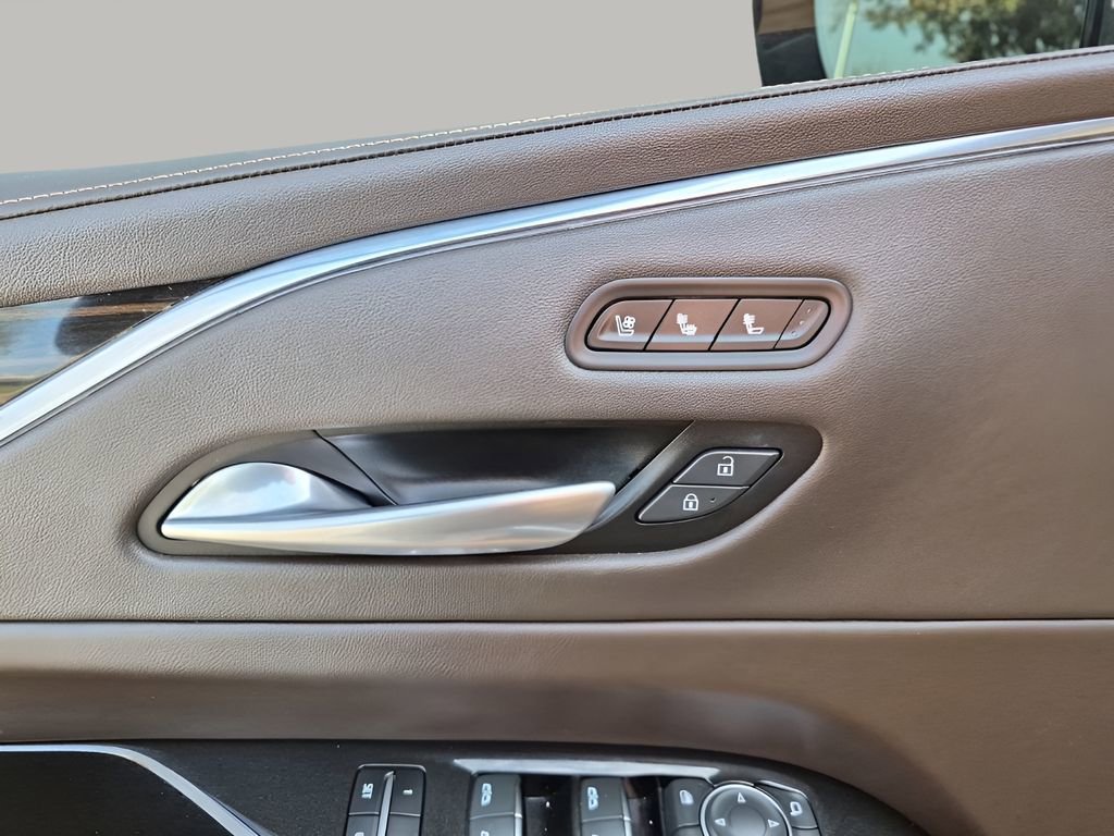 Certified 2024 Cadillac Escalade Sport w/ Touring Package image 29