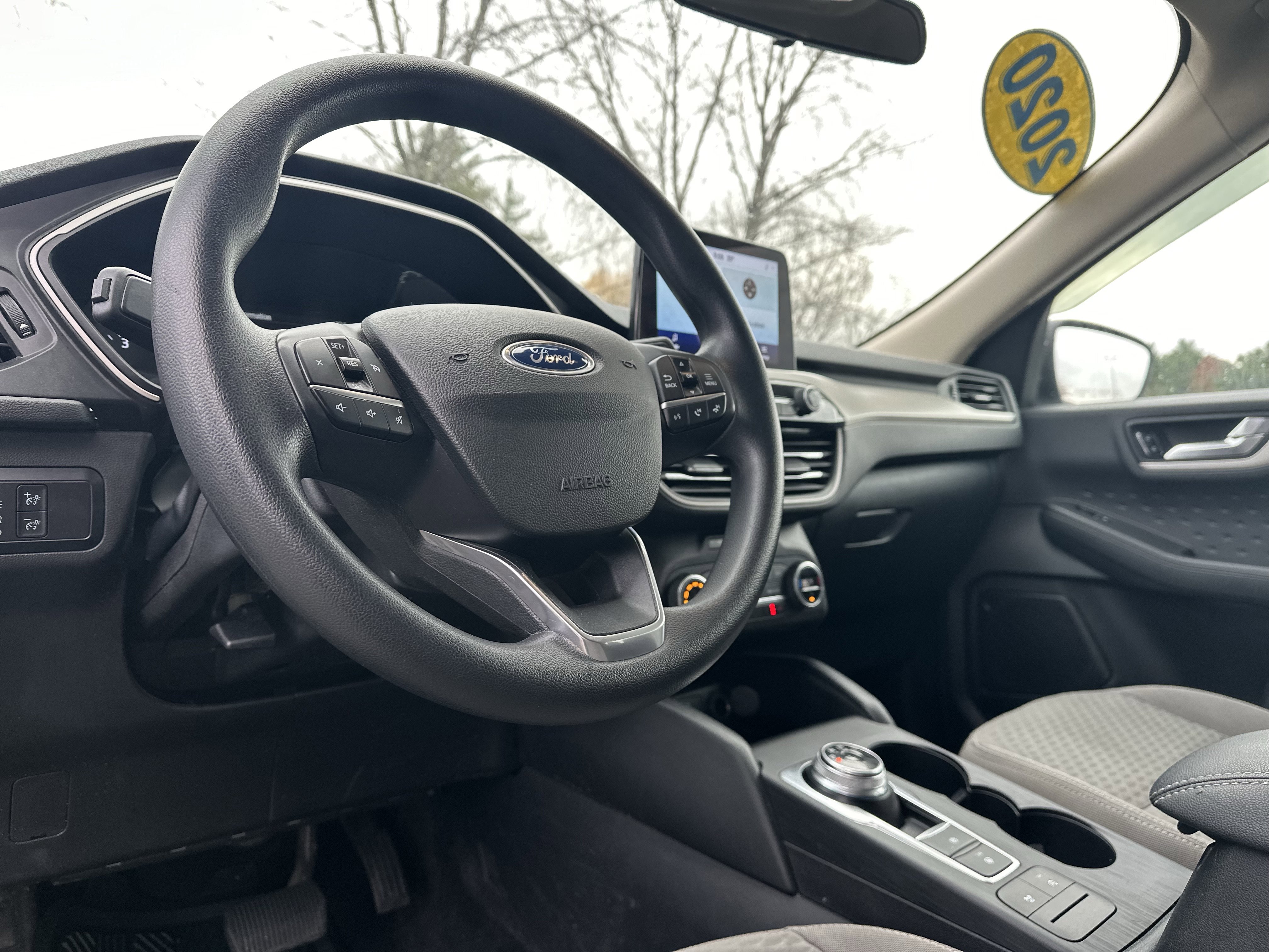 Used 2020 Ford Escape SE image 14