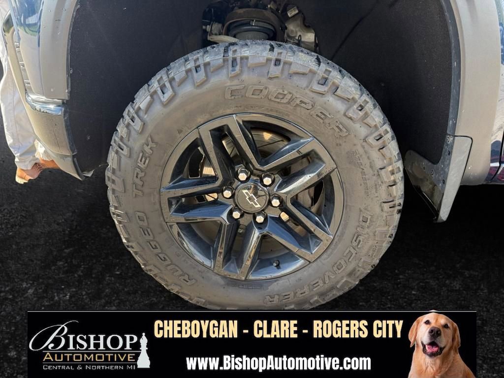 Used 2021 Chevrolet Silverado 1500 LT Trail Boss w/ Convenience Package II AWD/4WD image 25