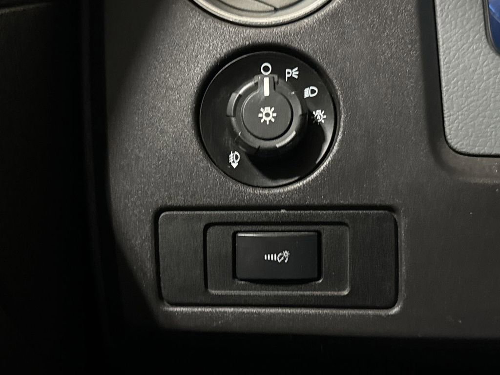 Used 2013 Ford F150 XLT w/ XLT Chrome Pkg AWD/4WD image 17