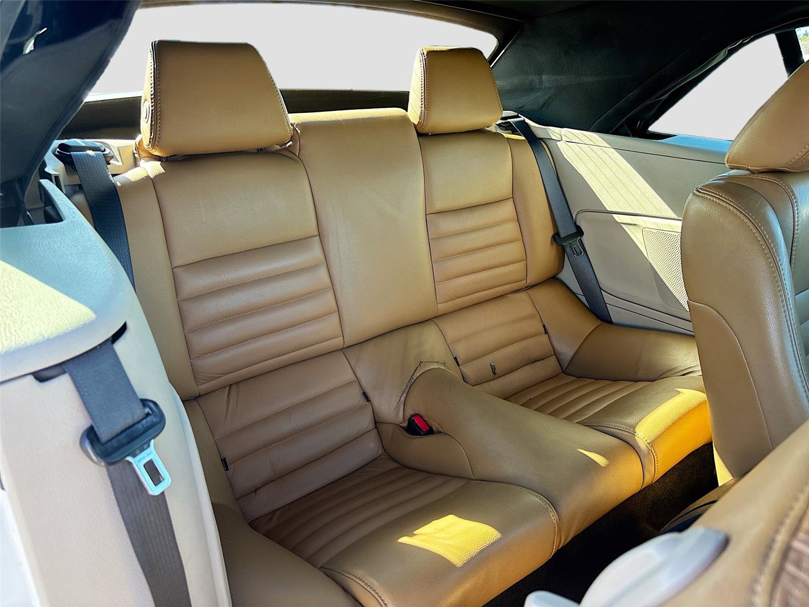 Used 2011 Ford Mustang Convertible w/ Security Pkg image 27