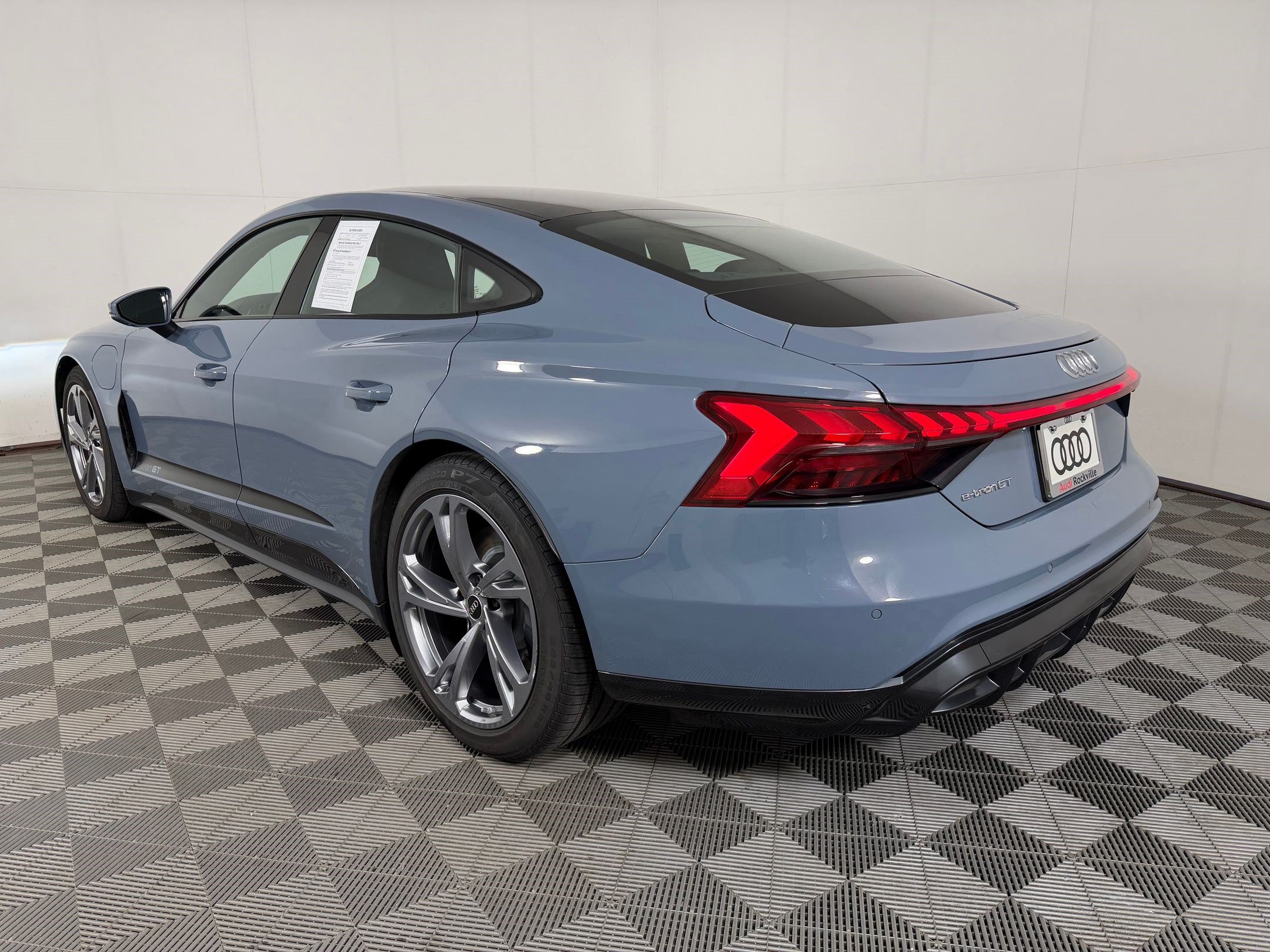 Certified 2023 Audi e-tron GT Premium Plus AWD/4WD image 3
