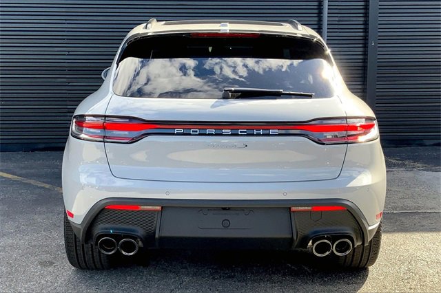 New 2026 Porsche Macan S image 9