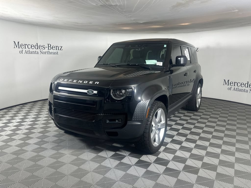 Used 2024 Land Rover Defender 110 SE AWD/4WD image 3