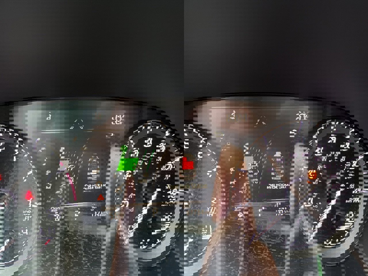 Used 2020 Toyota Highlander XLE image 6