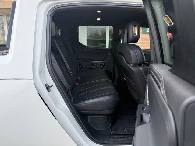 Used 2022 Rivian R1T Adventure image 32