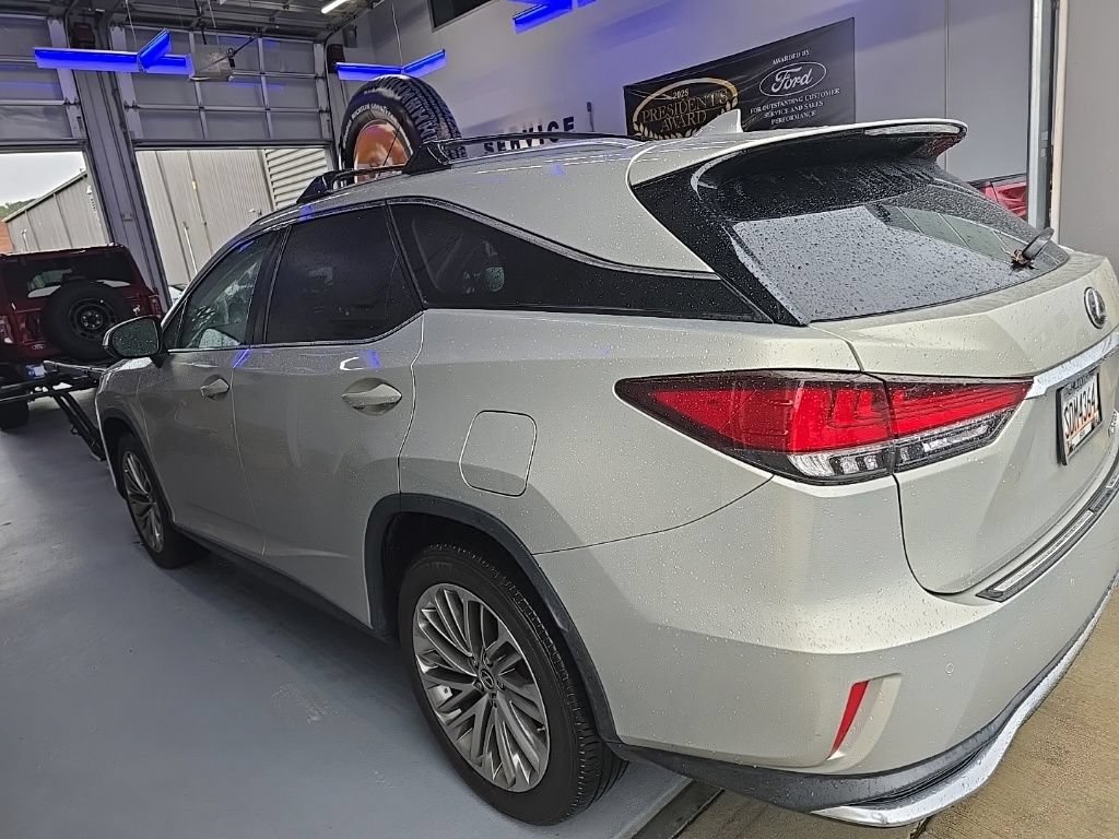 Used 2021 Lexus RX 350L Luxury w/ Accessory Package FWD image 4