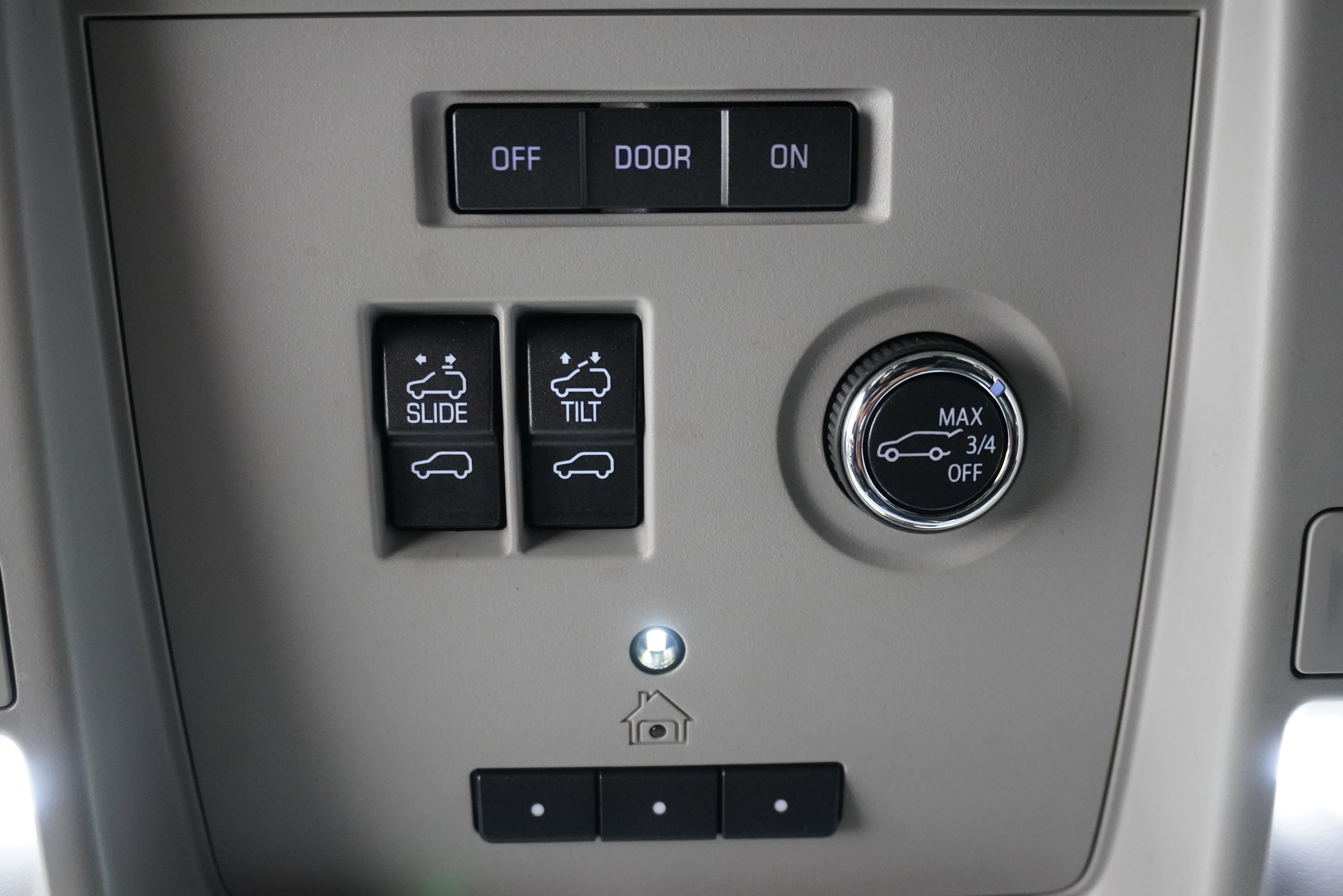 Used 2019 Cadillac Escalade Luxury RWD image 25