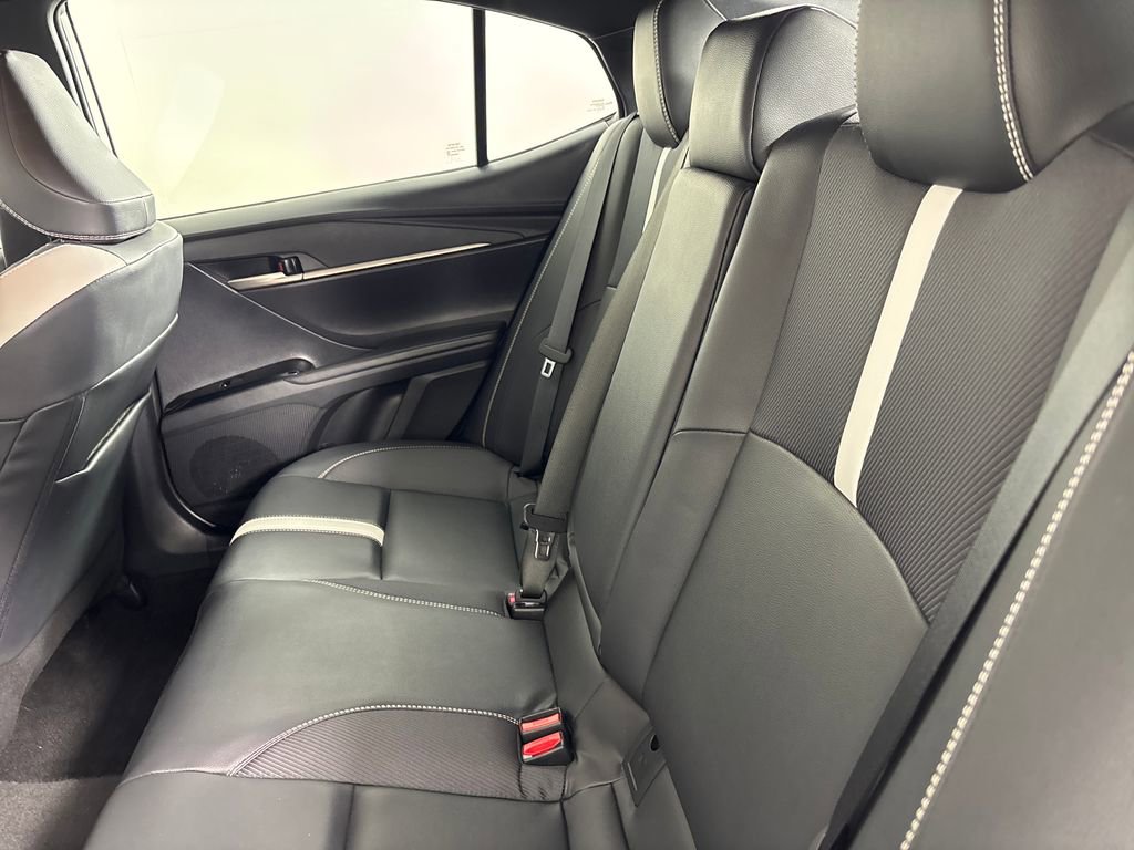 Used 2025 Toyota Camry SE w/ Convenience Package FWD image 29