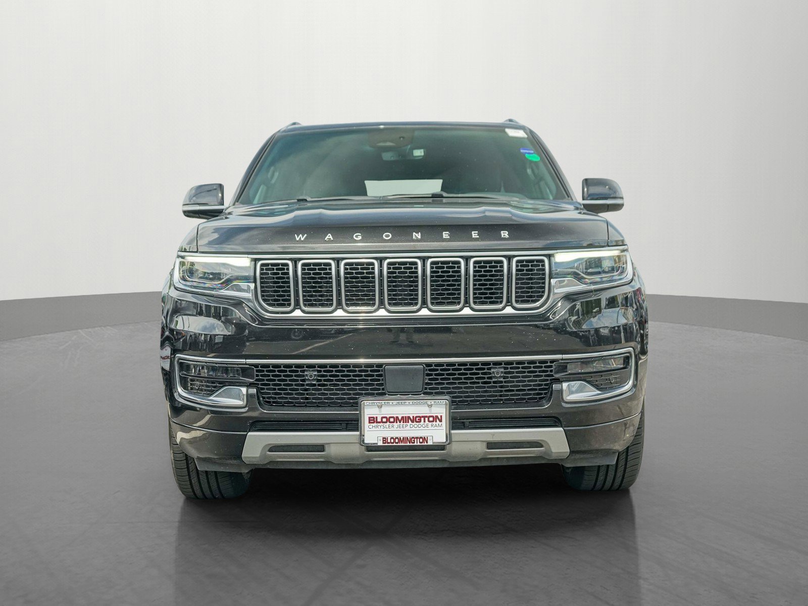 Used 2024 Jeep Wagoneer Series II w/ Flexible Seating Group image 2