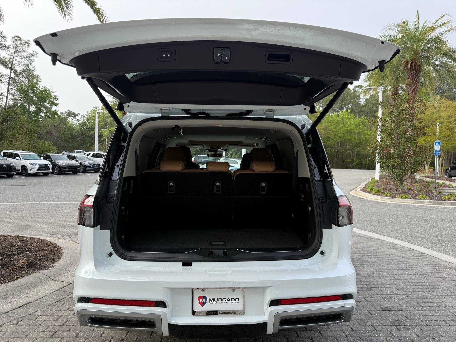 Used 2025 INFINITI QX80 Luxe image 20