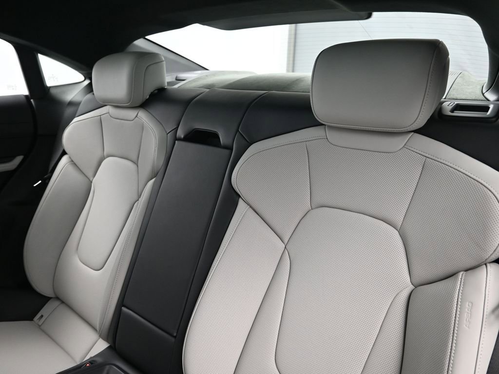 Used 2024 Porsche Taycan GTS image 6