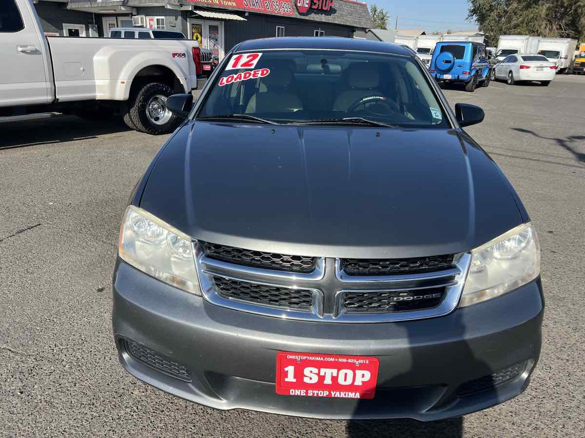 Used 2012 Dodge Avenger SE FWD image 2