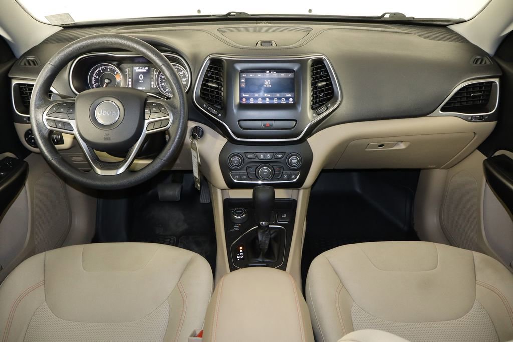 Used 2019 Jeep Cherokee Latitude w/ Popular Appearance Group AWD/4WD image 14