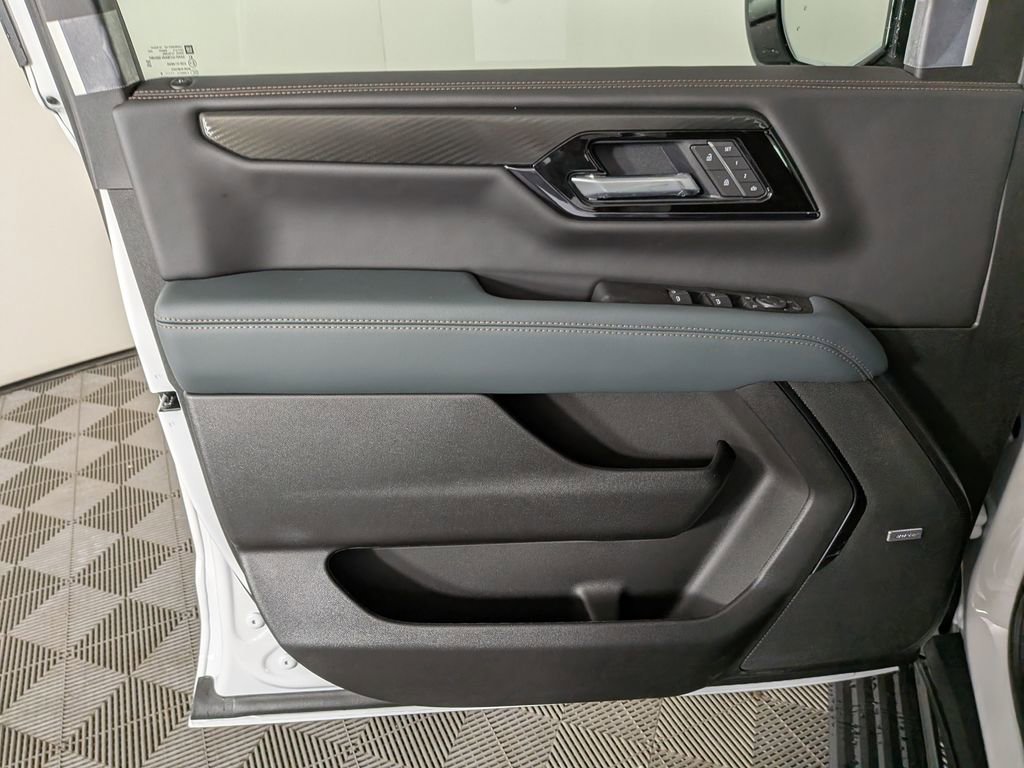 New 2026 GMC Yukon XL AT4 image 15