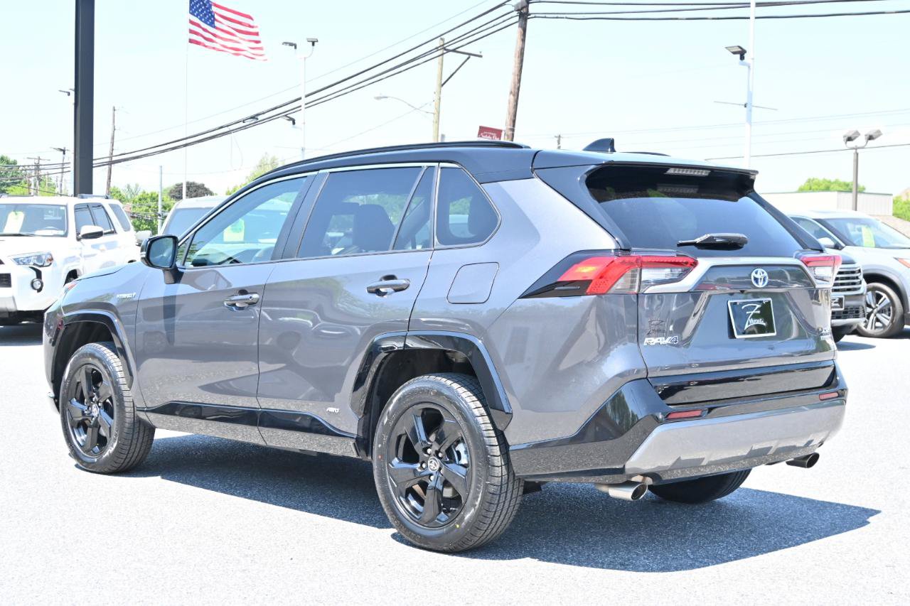 Used 2021 Toyota RAV4 XSE AWD/4WD image 7