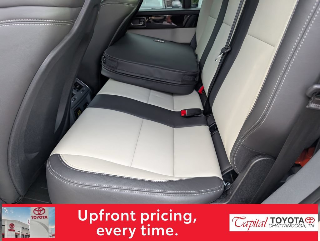 Used 2025 INEOS Grenadier Quartermaster AWD/4WD image 10
