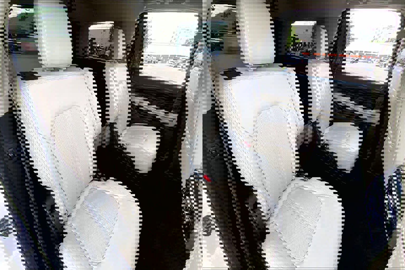 Used 2018 Ford Expedition Platinum RWD image 19