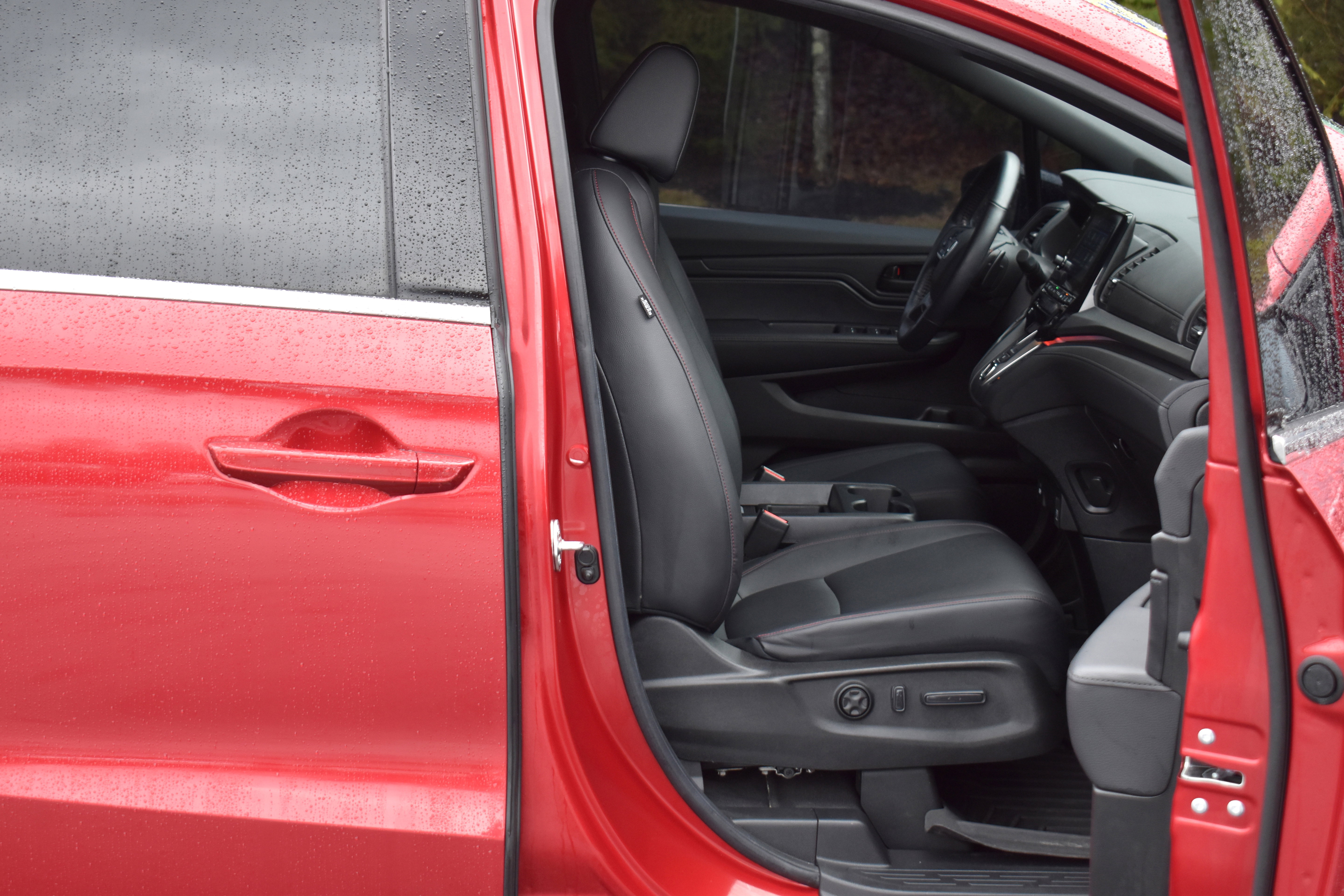 Certified 2024 Honda Odyssey Sport image 29