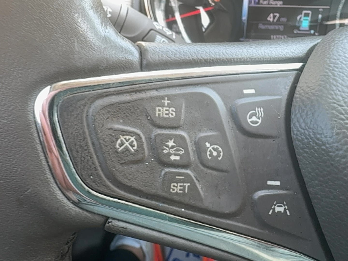 Used 2017 Chevrolet Cruze Premier FWD image 24