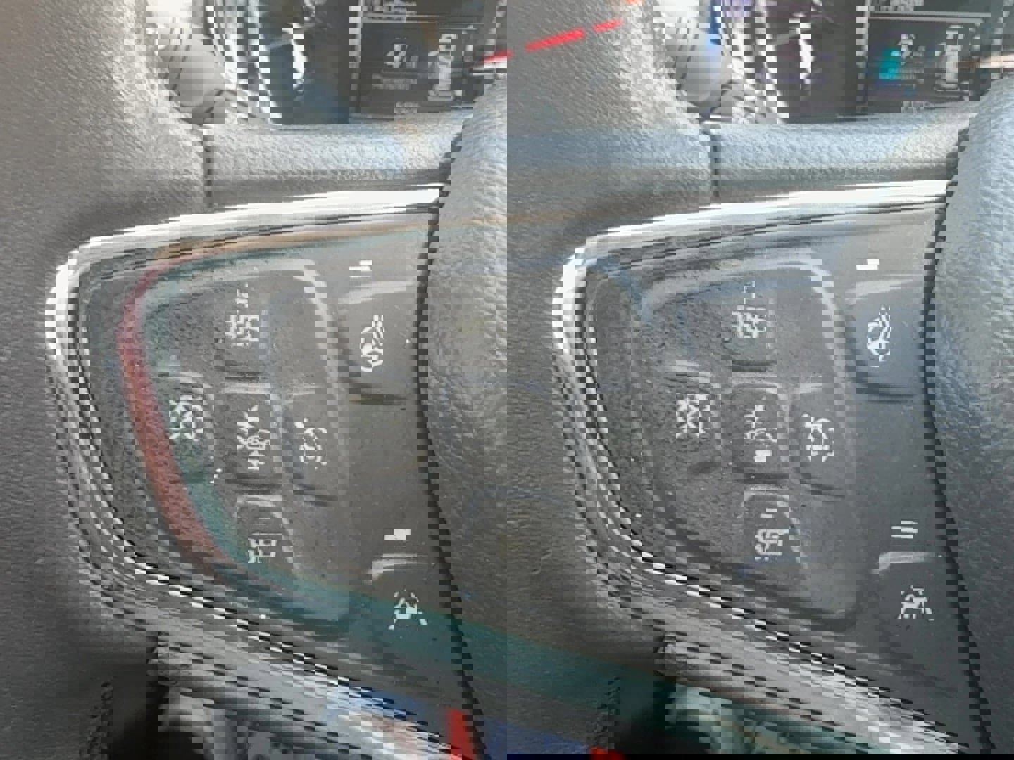 Used 2017 Chevrolet Cruze Premier FWD image 24