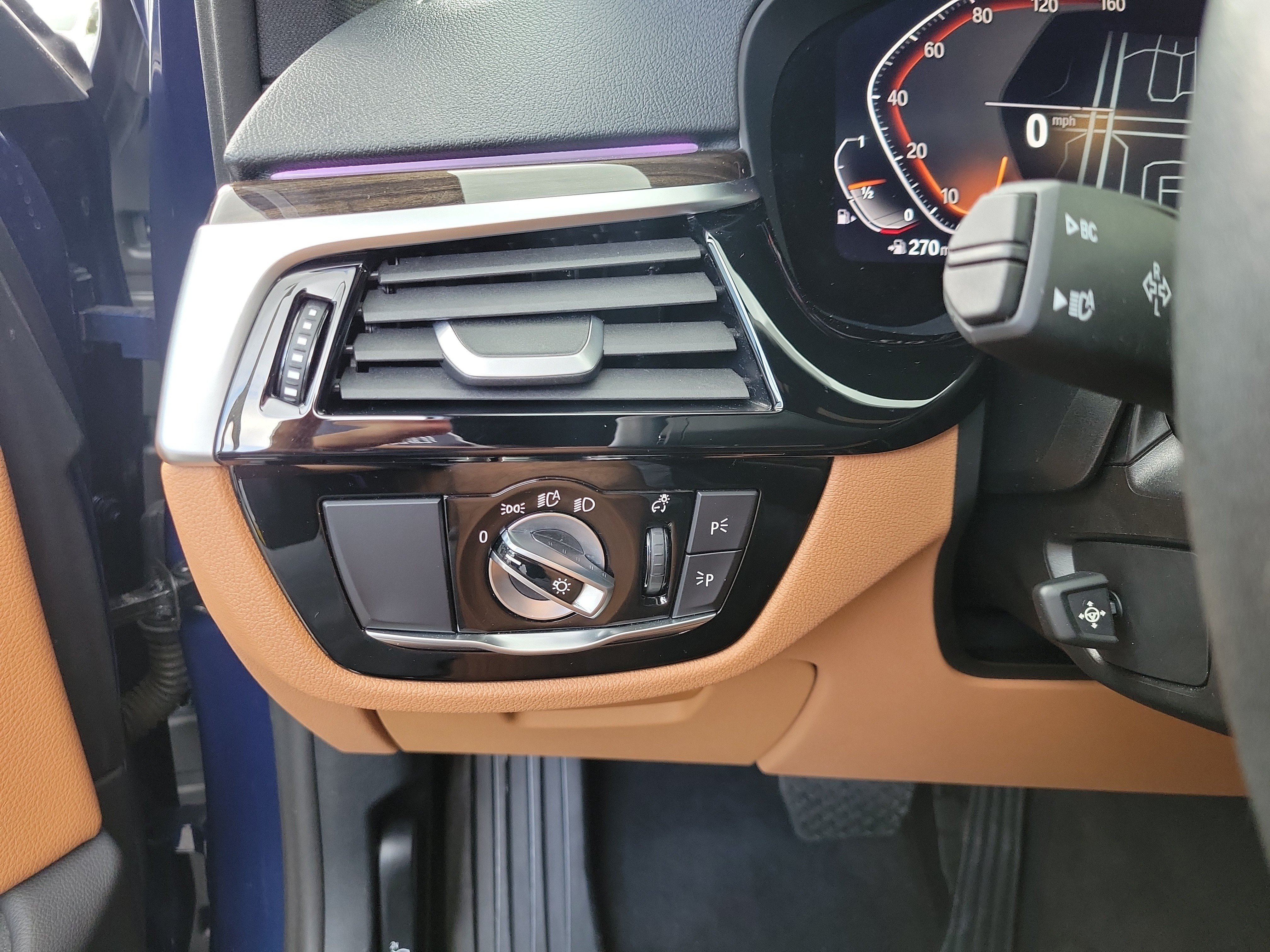 Used 2023 BMW 540i w/ Premium Package RWD image 13