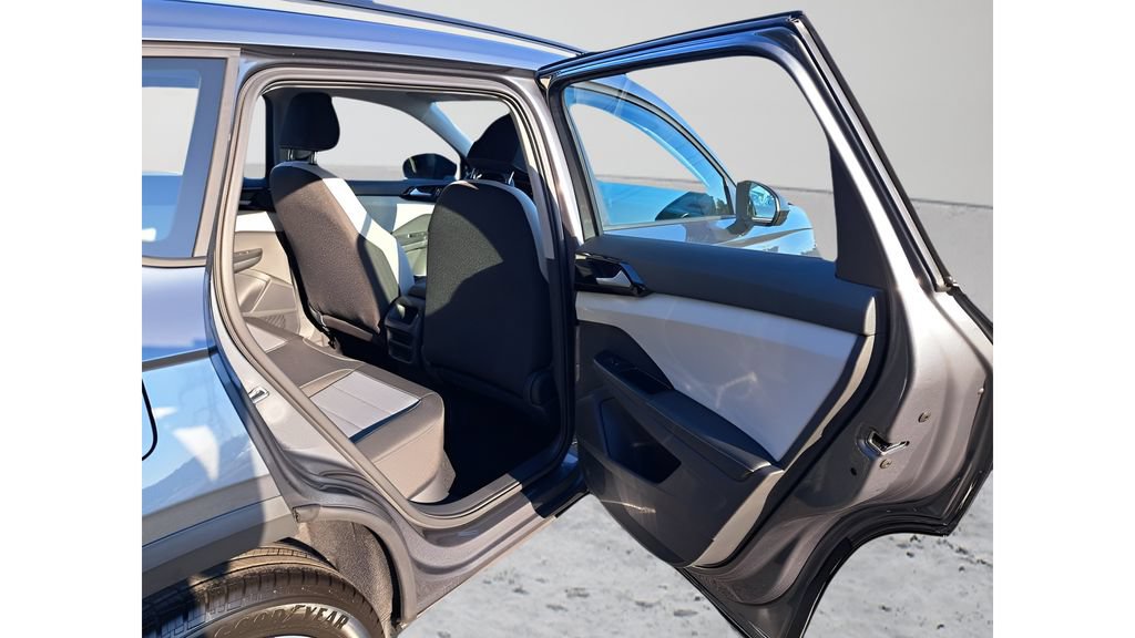 New 2025 Volkswagen Taos S AWD/4WD image 15
