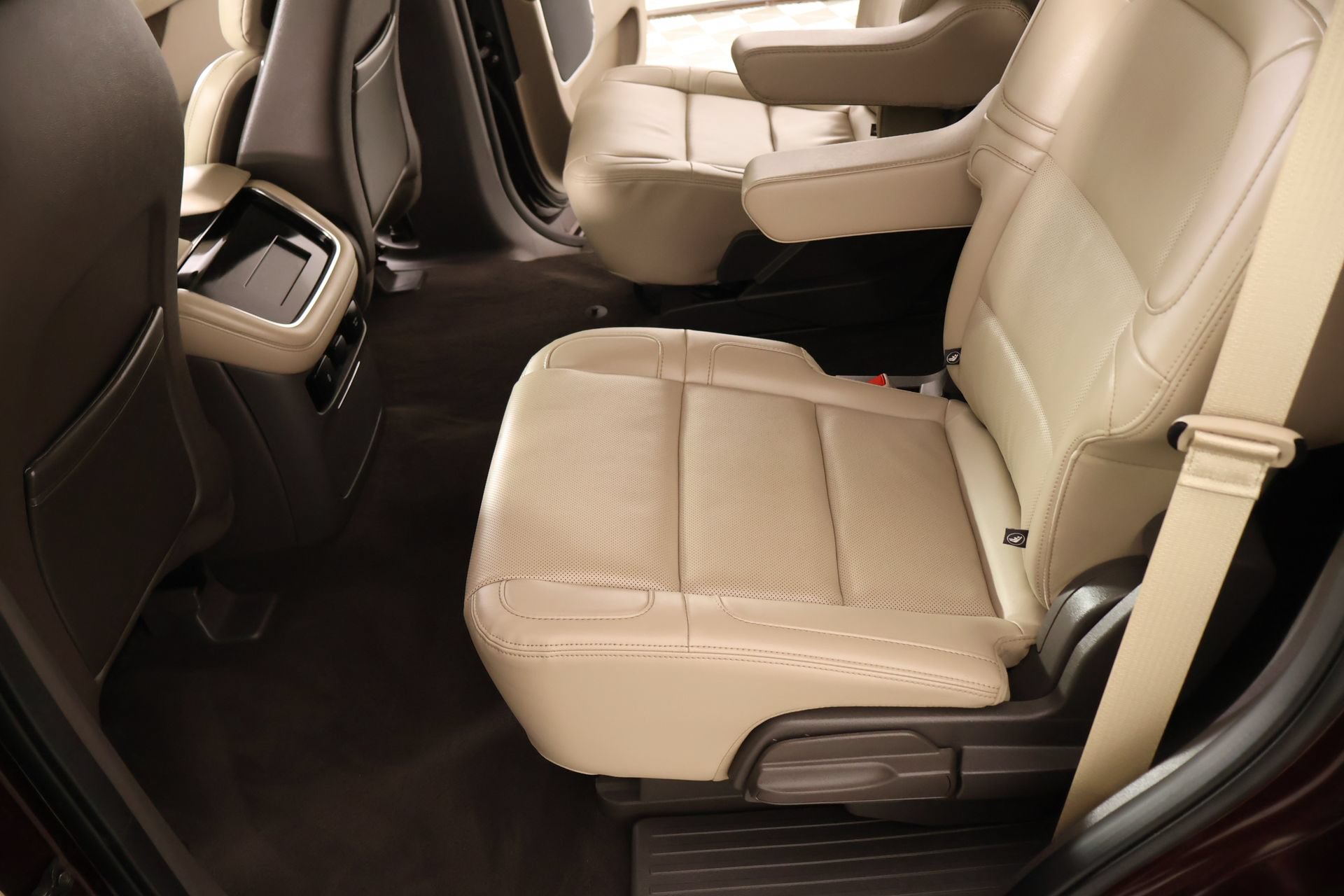Used 2024 Lincoln Navigator Premiere AWD/4WD image 13